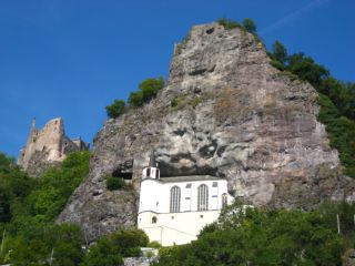 Blick auf die Felsenkirche und Schloss Oberstein